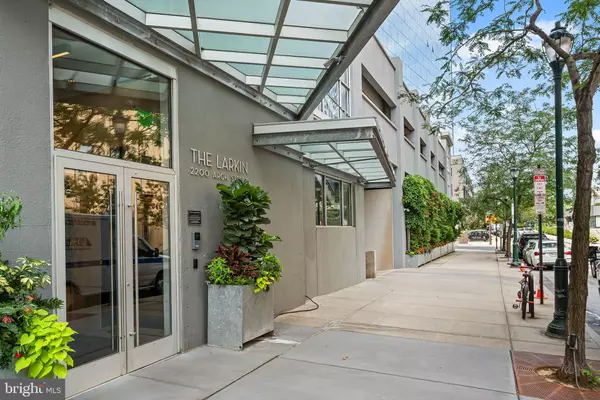 Philadelphia, PA 19103,2200 ARCH ST #404