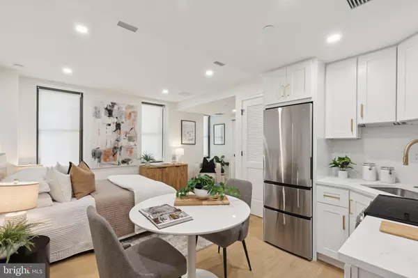 135 S 19TH ST #403, Philadelphia, PA 19103