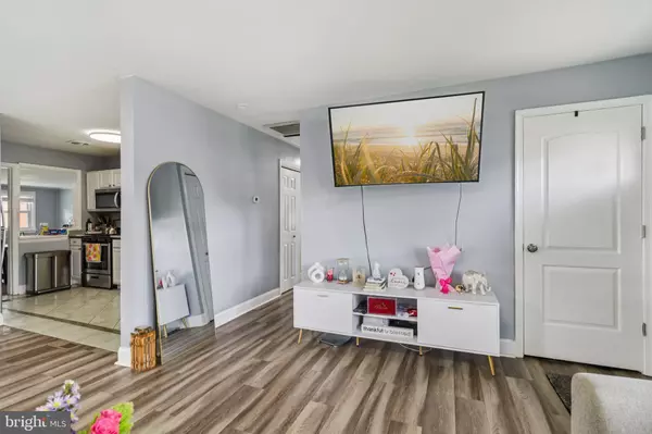 Oxon Hill, MD 20745,7100 SOUTHLAWN DR