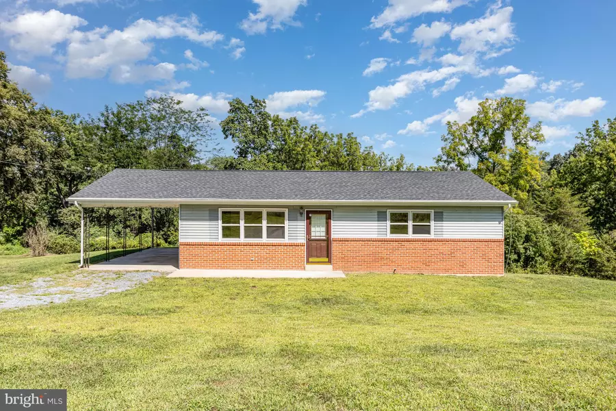 7 FLOYD DR, Middletown, PA 17057