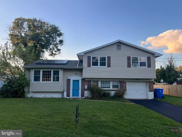 204 N HARRISON AVE, Beverly, NJ 08010