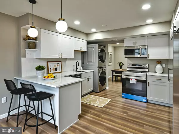 1028-A BRIXTON CT, Sterling, VA 20164