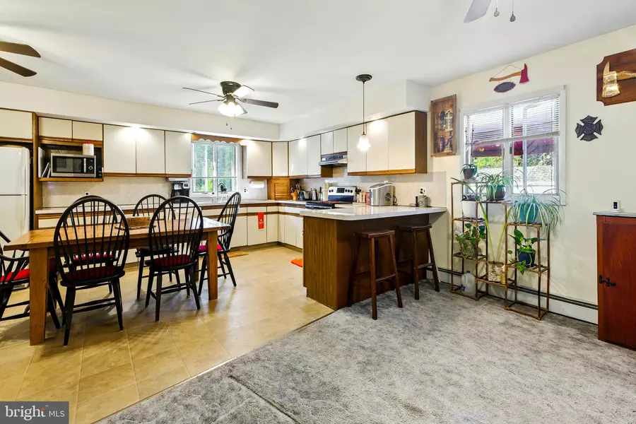 209 BROAD ST, Swedesboro, NJ 08085