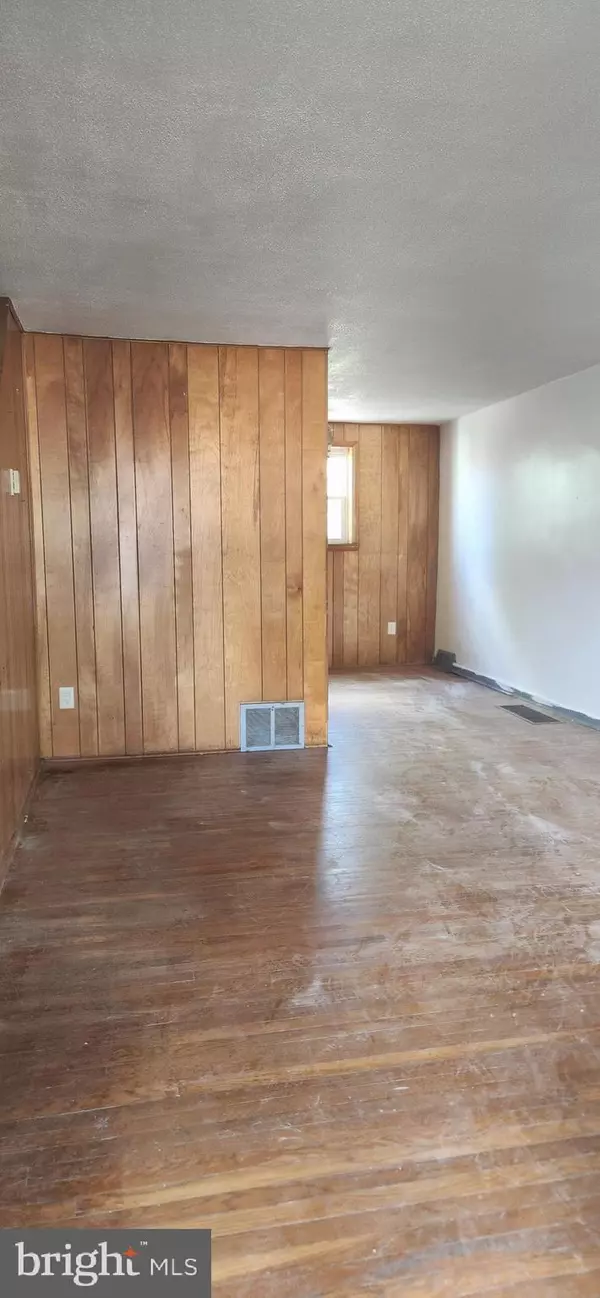 Folcroft, PA 19032,2019 DELMAR DR