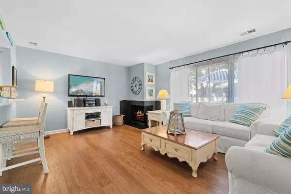 Bethany Beach, DE 19930,33618 SINGLES CT #1102