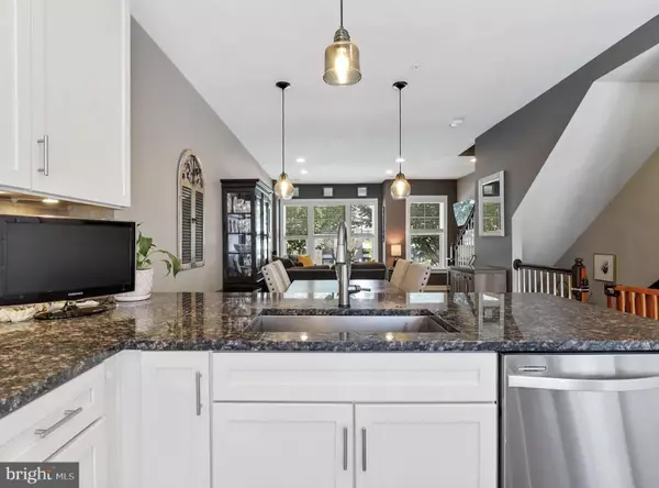 Gaithersburg, MD 20878,147 DECOVERLY DR