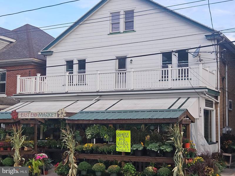 521 E BROAD ST #APT 2, Tamaqua, PA 18252