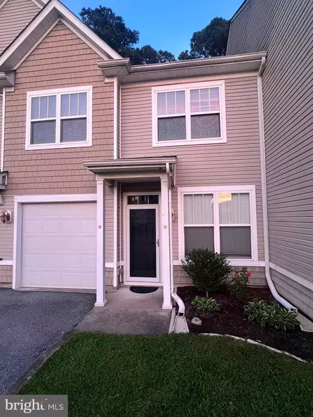 331 SCHOONER LN #302, Berlin, MD 21811