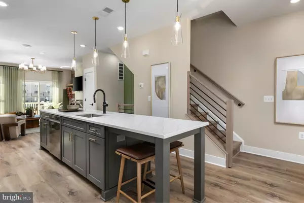 Ashburn, VA 20148,42129 HAZEL GROVE TR