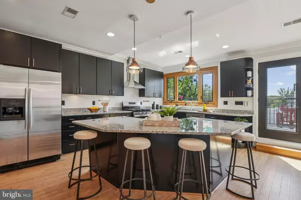 1032 LAMONT ST NW #B, Washington, DC 20010