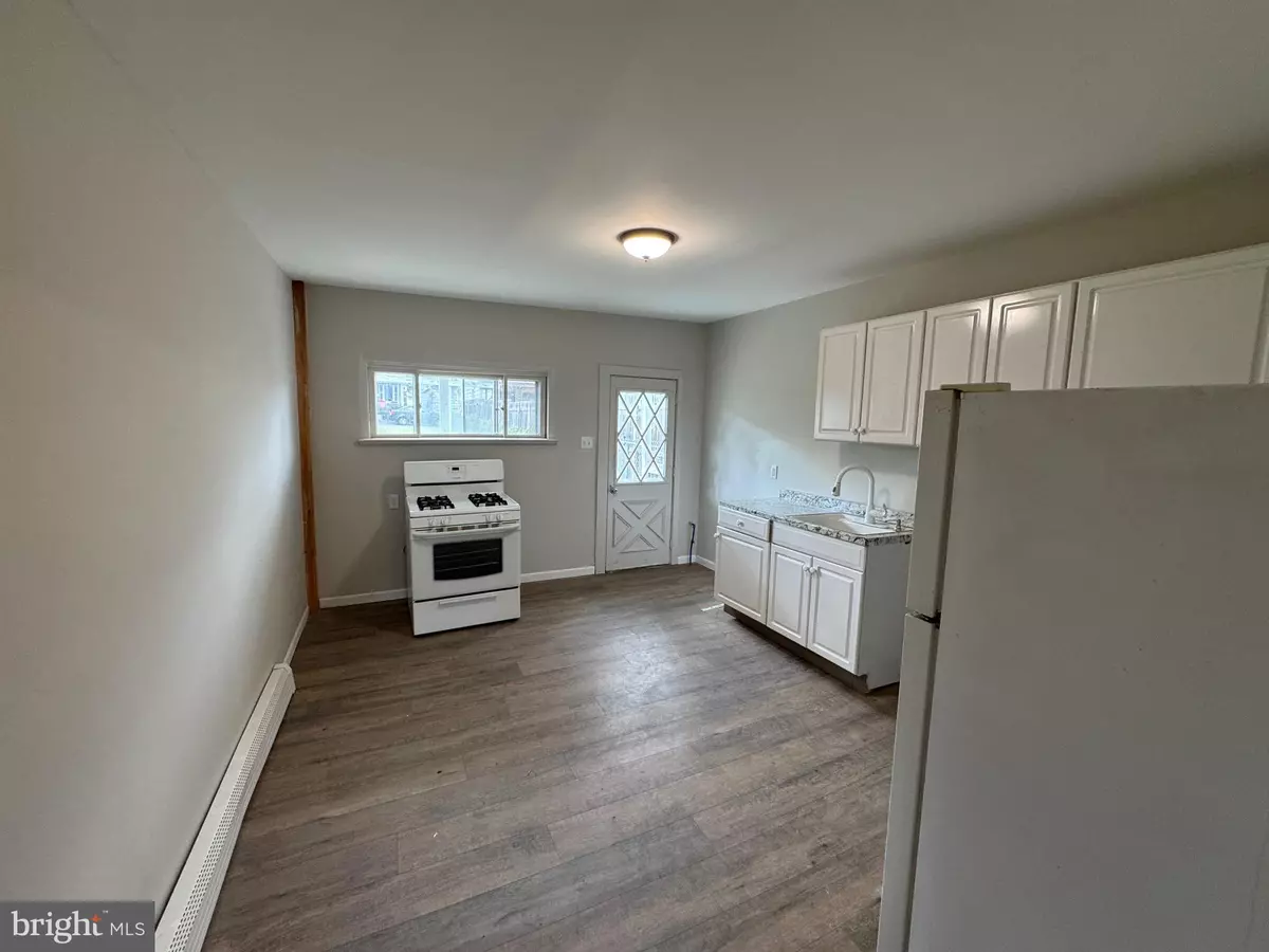 Mount Carmel, PA 17851,6 S SPRUCE ST