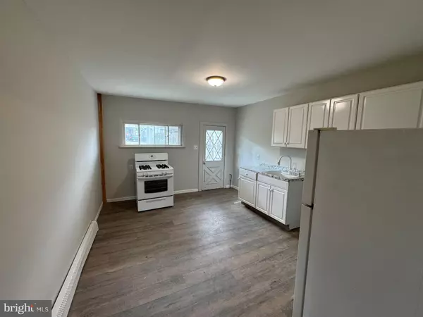 6 S SPRUCE ST, Mount Carmel, PA 17851