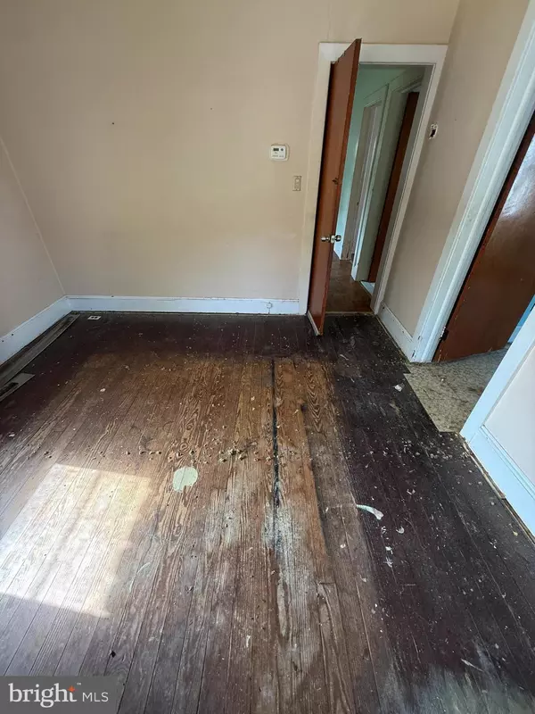 Lawrence Township, NJ 08648,152 LAWN PARK AVE