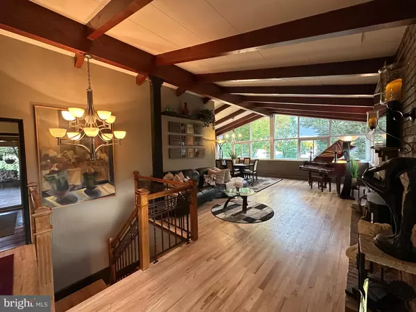 Southampton, PA 18966,6 ROLLING HILLS DR