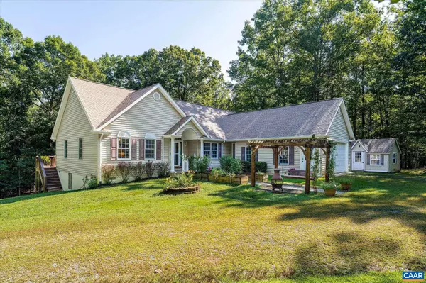 9165 TOTIER CREEK RD, Scottsville, VA 24590