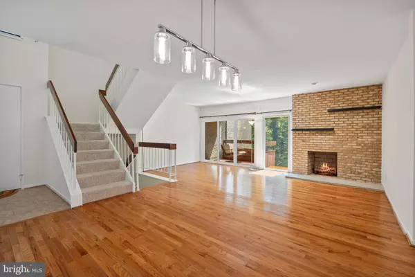 Fairfax, VA 22031,3187 READSBOROUGH CT