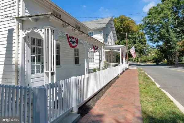 Cranbury, NJ 08512,83 N MAIN ST