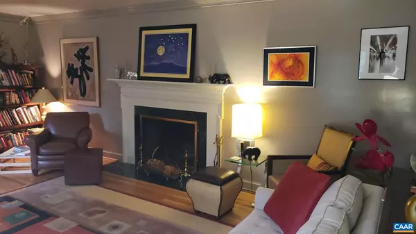Charlottesville, VA 22901,214 MONTVUE DR