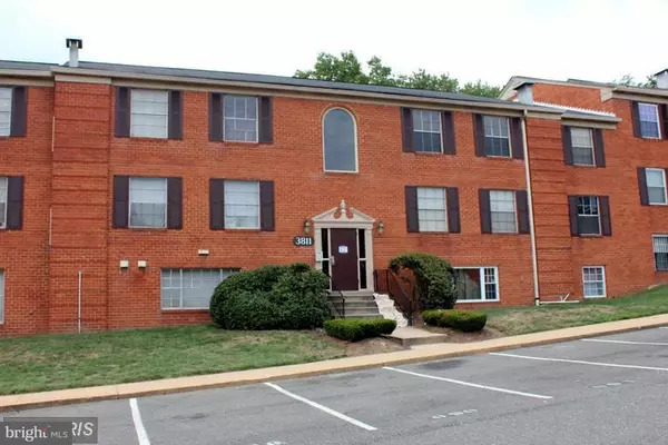 Suitland, MD 20746,3811 SWANN RD #102