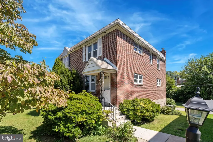 2568 STONEYBROOK LN, Drexel Hill, PA 19026