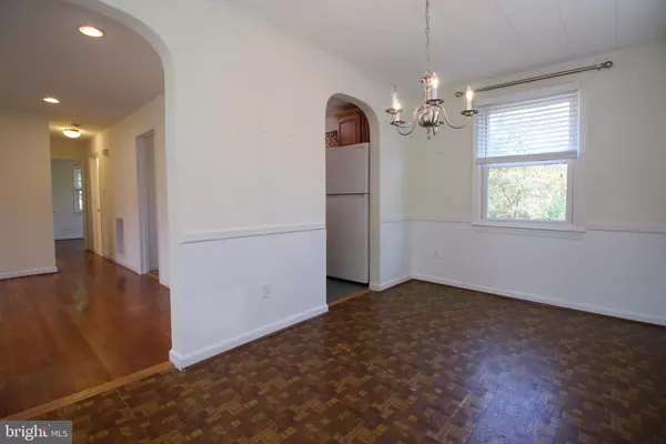 Falls Church, VA 22042,3052 WESTFALL PL