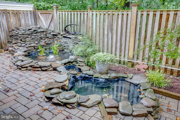 Burke, VA 22015,10411 TODMAN LANDING CT