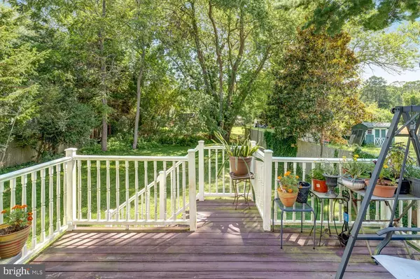 Tuckerton, NJ 08087,213 WESTERN AVE