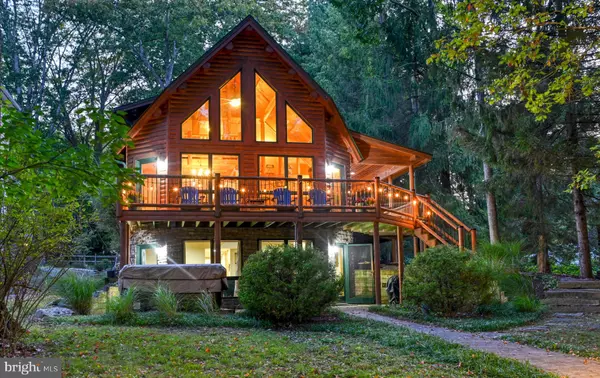 272 MCCOMAS BEACH TER, Oakland, MD 21550