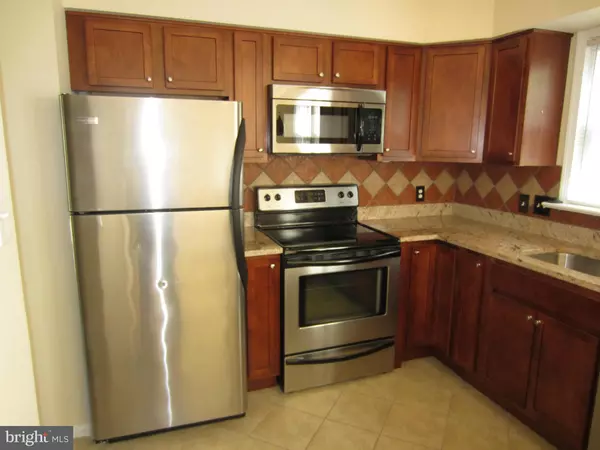 Alexandria, VA 22303,3509 KINGS CROSS RD