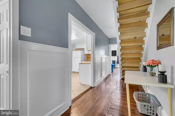 905 W MARSHALL ST, Norristown, PA 19401