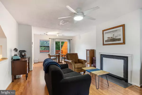 Columbia, MD 21046,7505 WEATHER WORN WAY #E