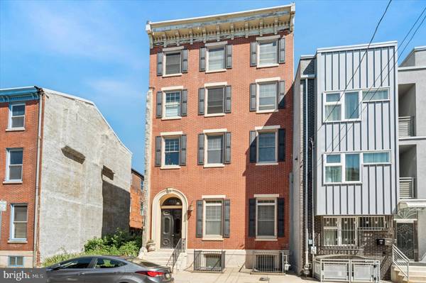 Philadelphia, PA 19123,1111 MOUNT VERNON ST #3