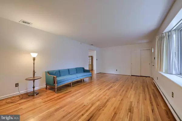 Lancaster, PA 17603,2724 ROYAL RD