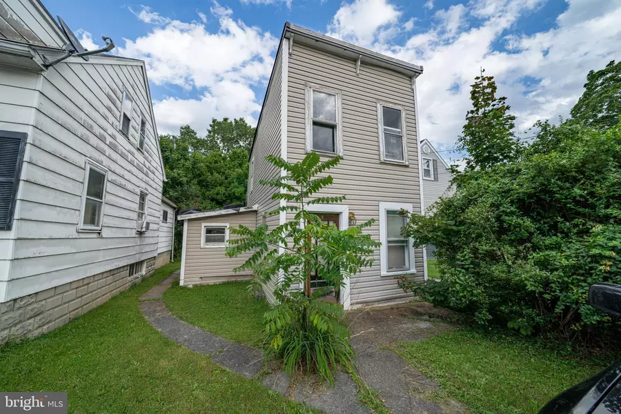 14716 HOWARD ST, Cresaptown, MD 21502