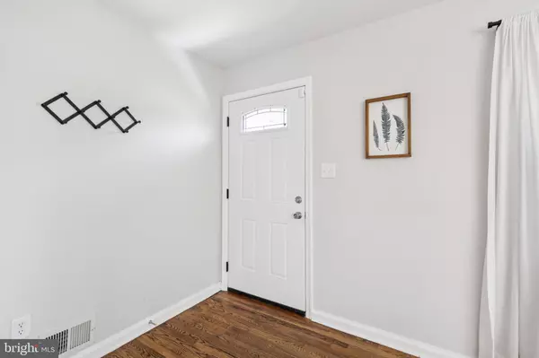 Alexandria, VA 22310,6112 PAULONIA RD