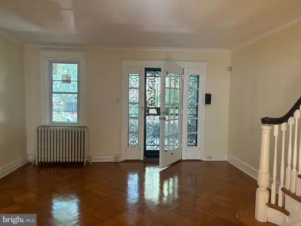 Philadelphia, PA 19120,6113 N MARSHALL ST