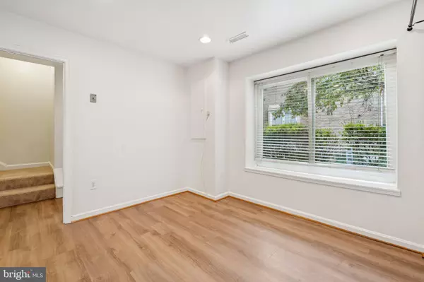 Fairfax, VA 22031,3881 PERSIMMON CIR