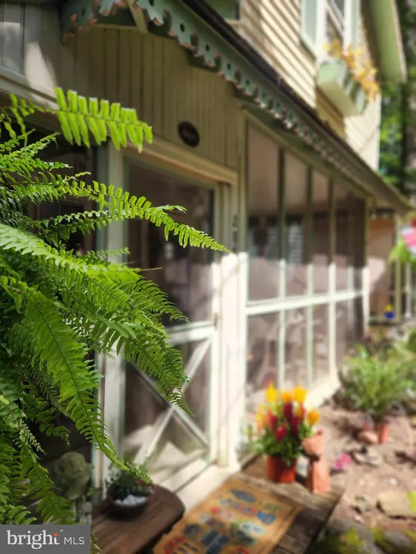 Mount Gretna, PA 17064,204 WEAVER AVE L-0006