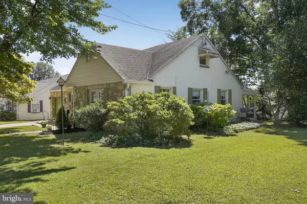 Philadelphia, PA 19111,828 HOFFNAGLE ST