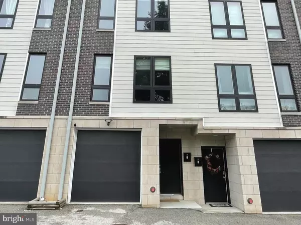 Philadelphia, PA 19128,3831 TERRACE #F