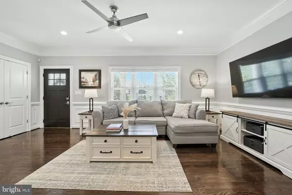 Annandale, VA 22003,4014 WAKEFIELD DR