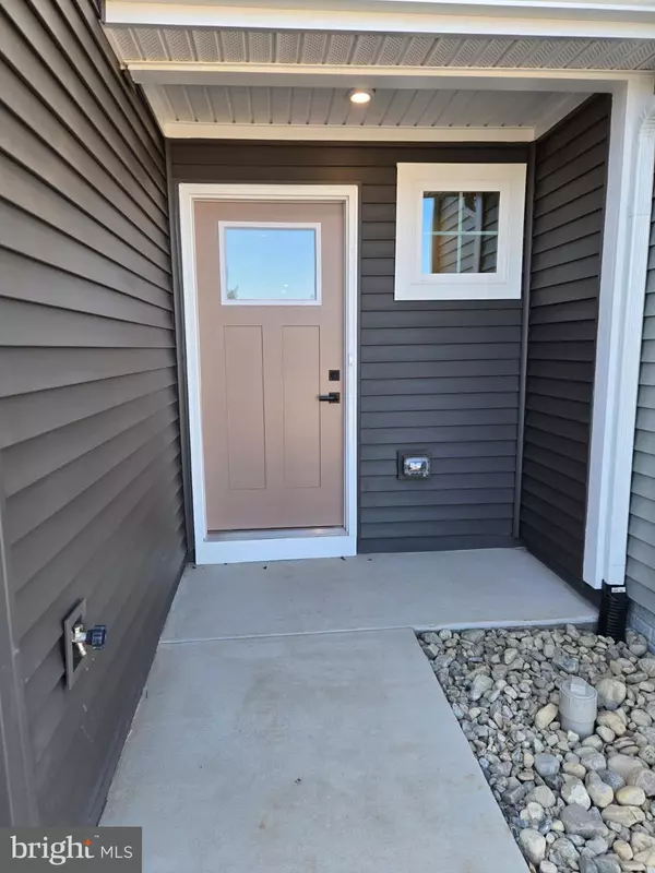 Culpeper, VA 22701,2733 APRICOT DR