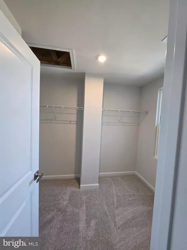 Culpeper, VA 22701,2733 APRICOT DR