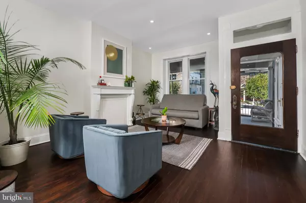 20 E MOUNT PLEASANT AVE, Philadelphia, PA 19119