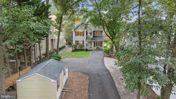 Severna Park, MD 21146,359 VALLEY STREAM RD N