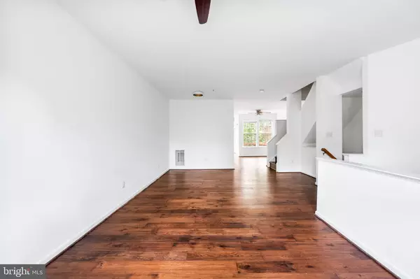 Broadlands, VA 20148,21562 IREDELL TER