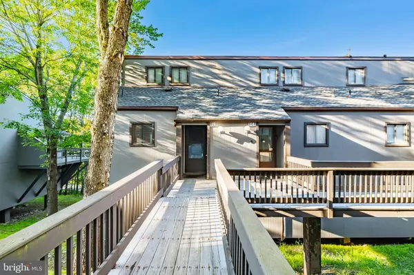 Tannersville, PA 18372,14 MIDDLE VILLAGE WAY