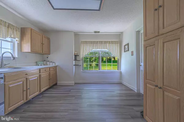 Williamstown, NJ 08094,713 BARBADOS DR