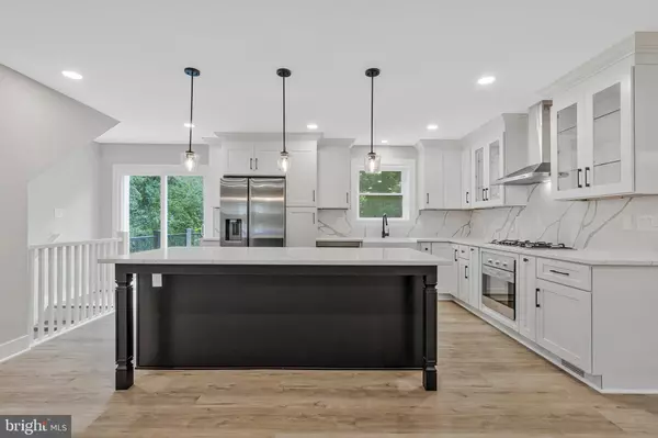 Fairfax, VA 22030,10211 STRATFORD AVE