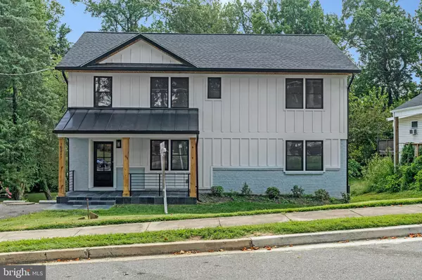 10211 STRATFORD AVE, Fairfax, VA 22030